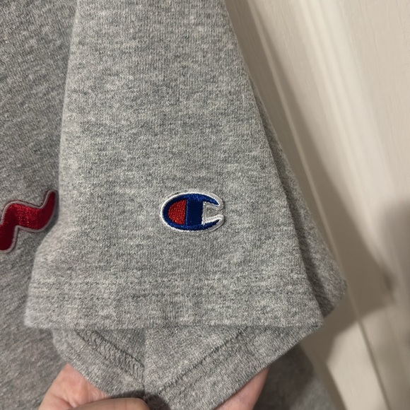 Men’s champion shirt - Picture 4 of 5